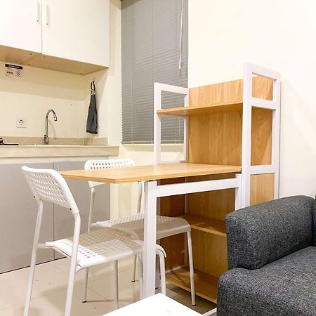 Modern Stay 2Br At Meikarta Apartment By Travelio Cikarang Eksteriør bilde