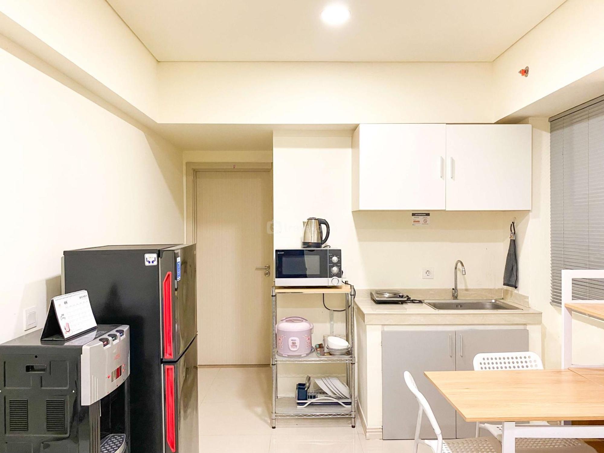 Modern Stay 2Br At Meikarta Apartment By Travelio Cikarang Eksteriør bilde